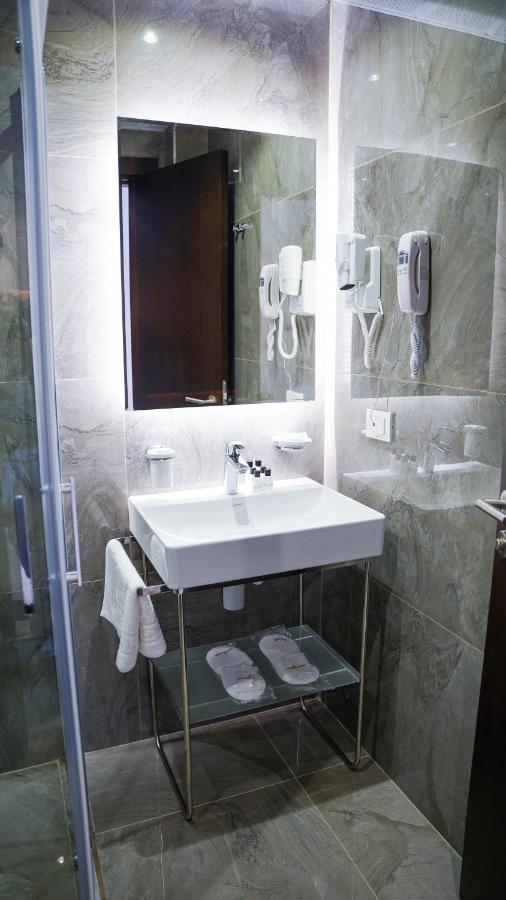 Bellezza Hotel Istanboel Buitenkant foto