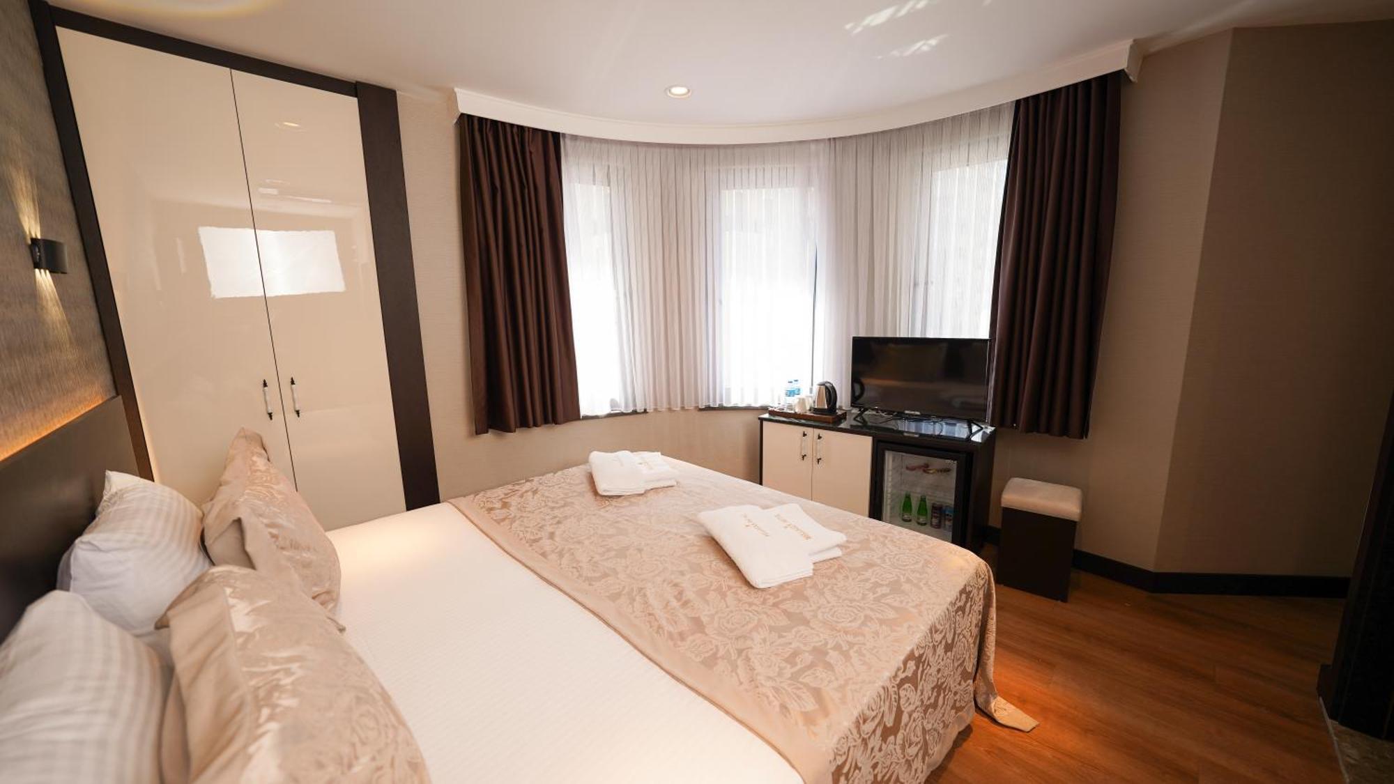 Bellezza Hotel Istanboel Buitenkant foto