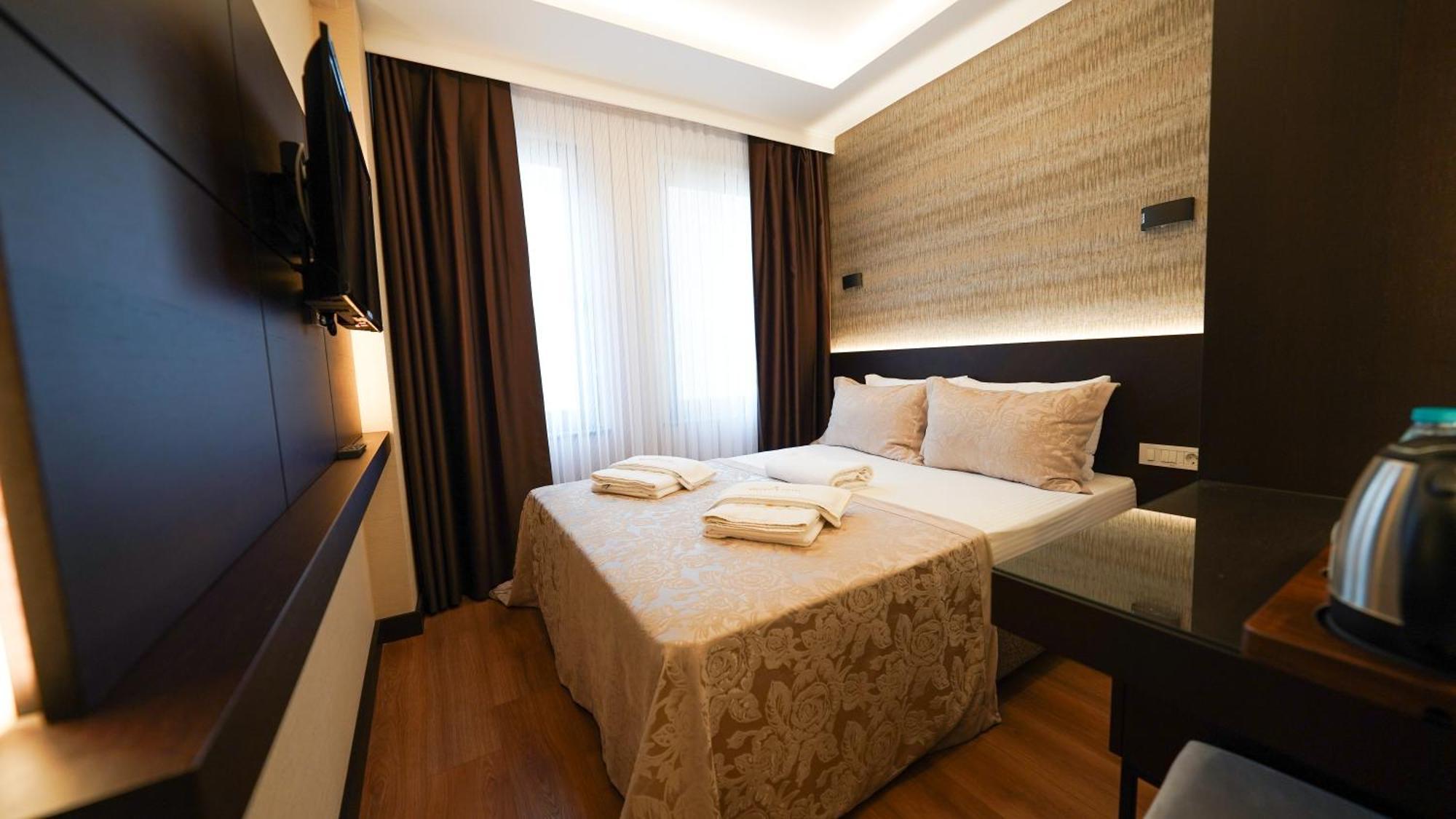Bellezza Hotel Istanboel Buitenkant foto